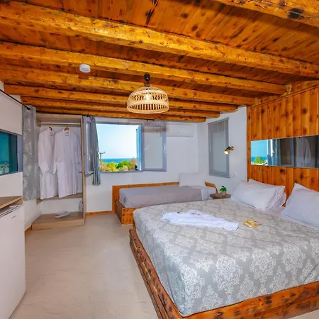 Santorininy فندق