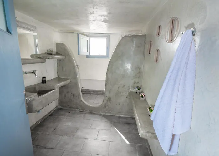 Santorininy Hotel Perissa (Santorini)