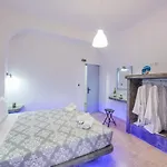 Santorininy *