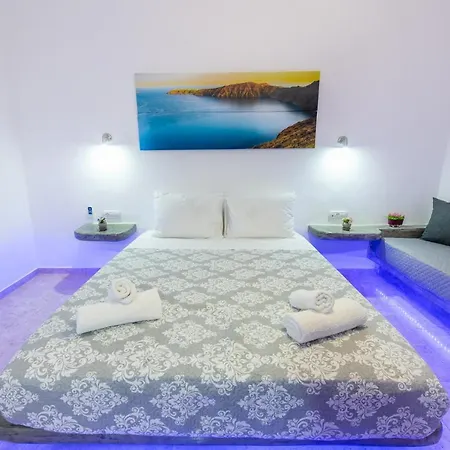 Santorininy *